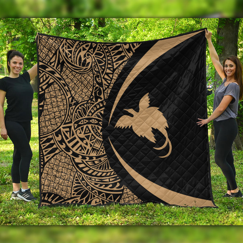 Papua New Guinea Premium Quilt Lauhala Gold Circle Style
