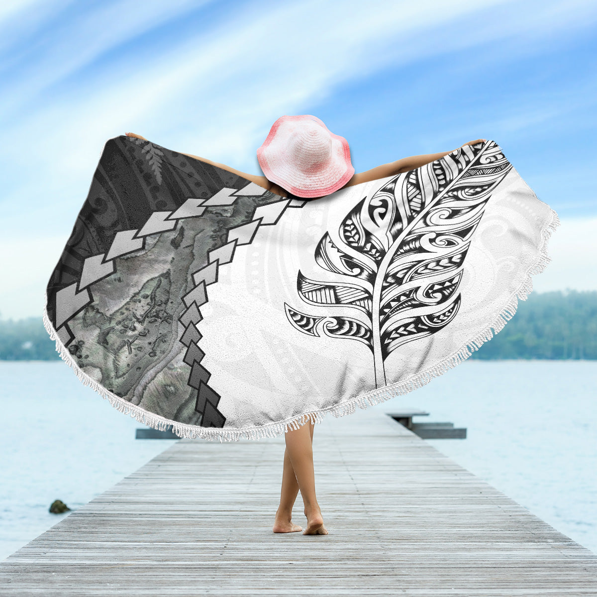 New Zealand Beach Blanket Silver Fern Maori Pattern