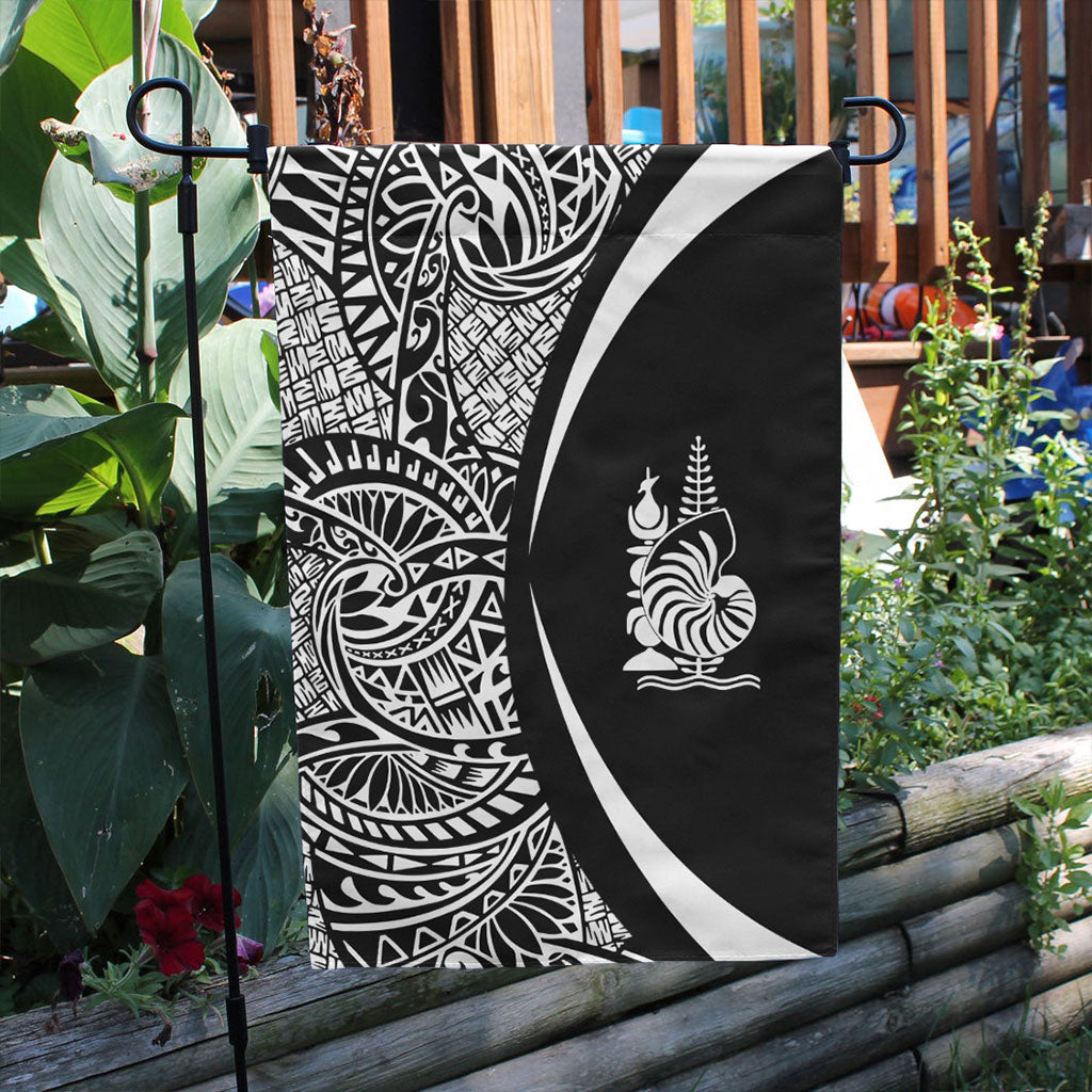 New Caledonia Garden Flag Lauhala Circle White