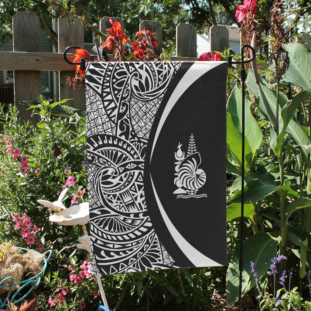New Caledonia Garden Flag Lauhala Circle White
