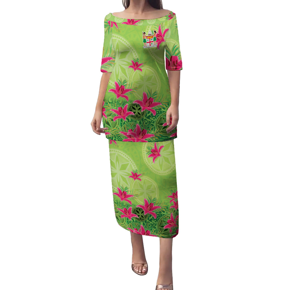 Fiji Puletasi Lilies With Polynesian Pattern