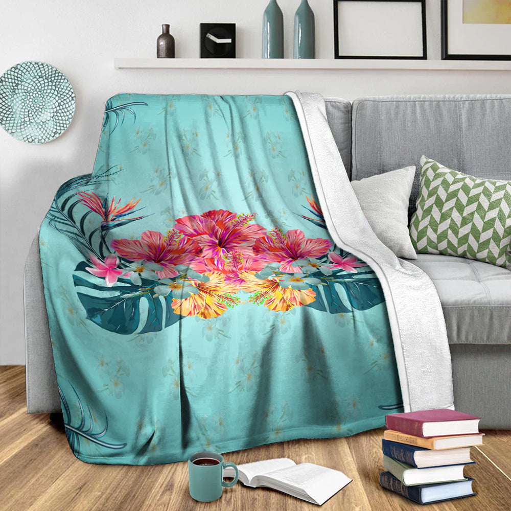 Hawaii Premium Blanket Flower Hibicus Plumeria Centre