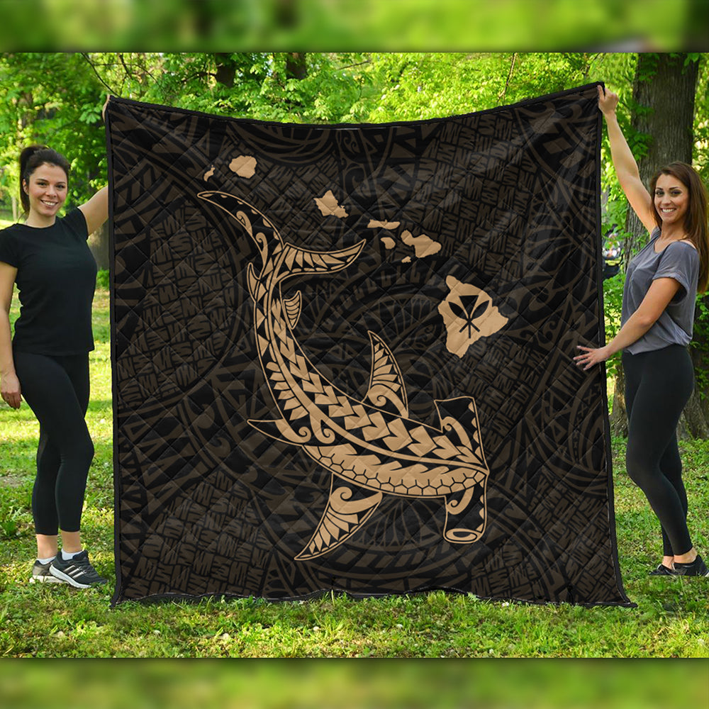 Hawaii Premium Quilt Hawaiian Native Map Hammerhead Shark Gold