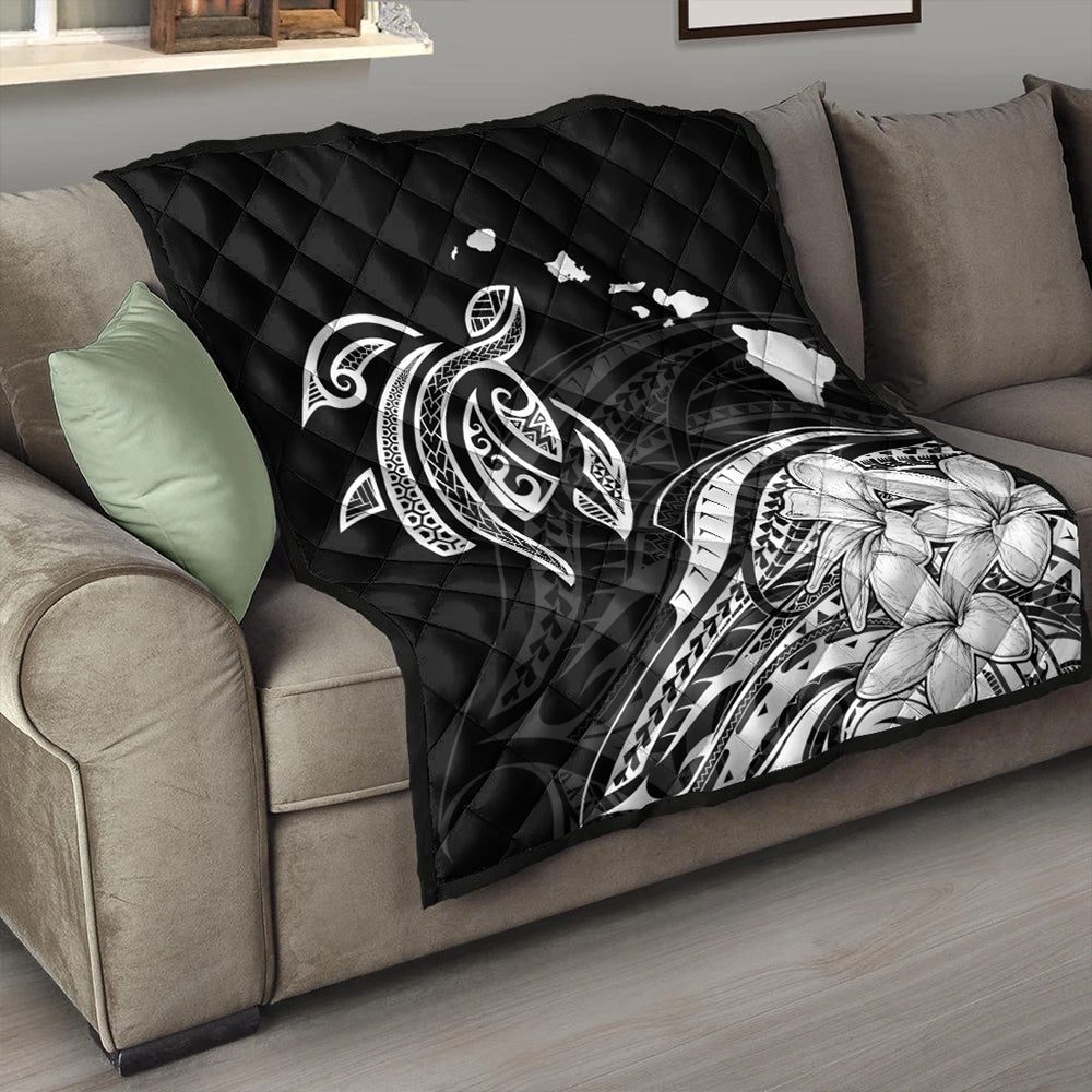 Hawaii Premium Quilt Turtle Polynesian Map Plumeria White