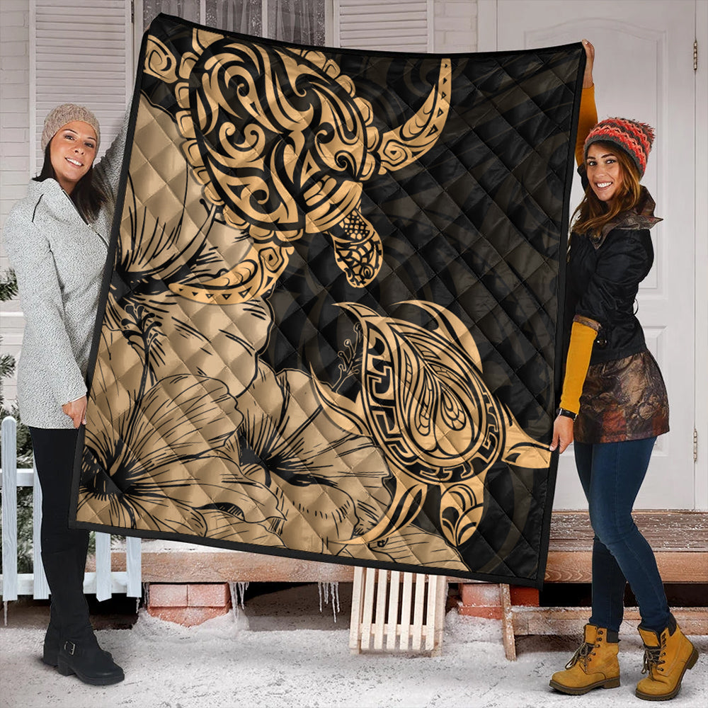 Hawaii Turtle Premium Quilt Polynesian Hibiscus Art Gold
