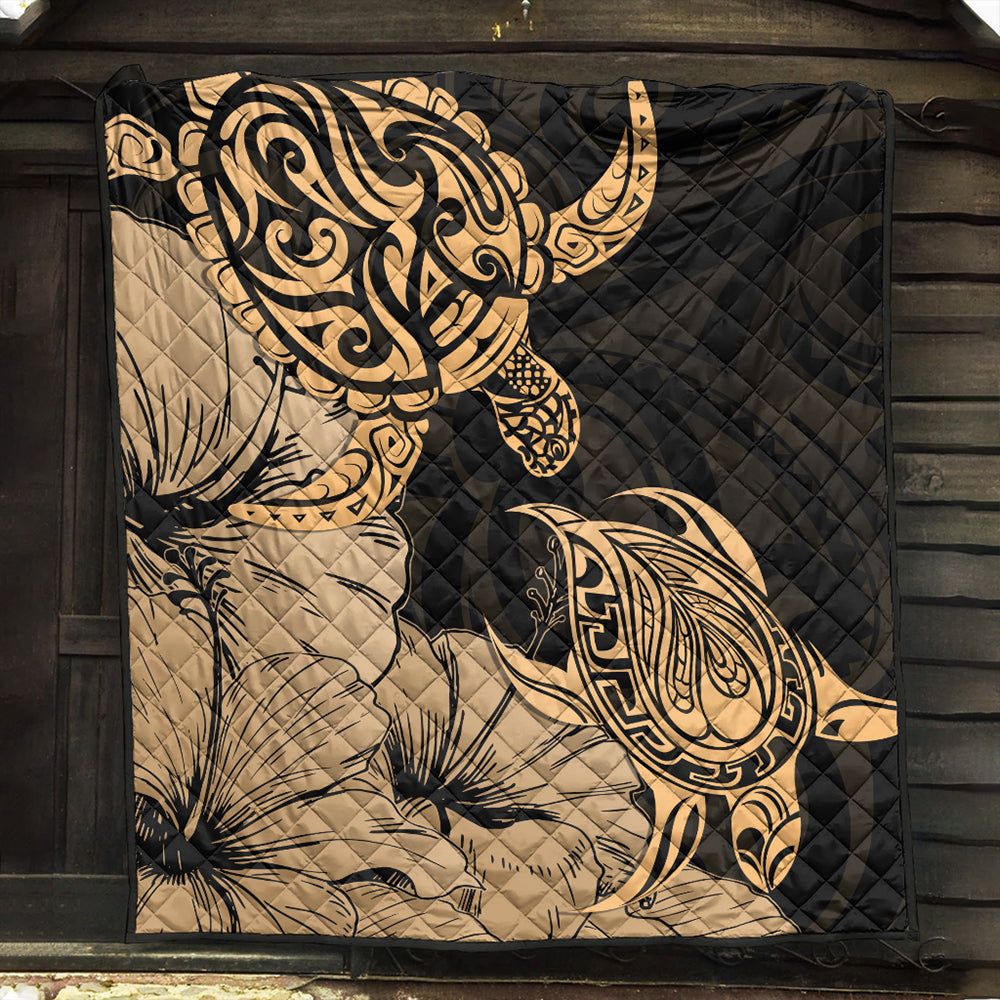 Hawaii Turtle Premium Quilt Polynesian Hibiscus Art Gold
