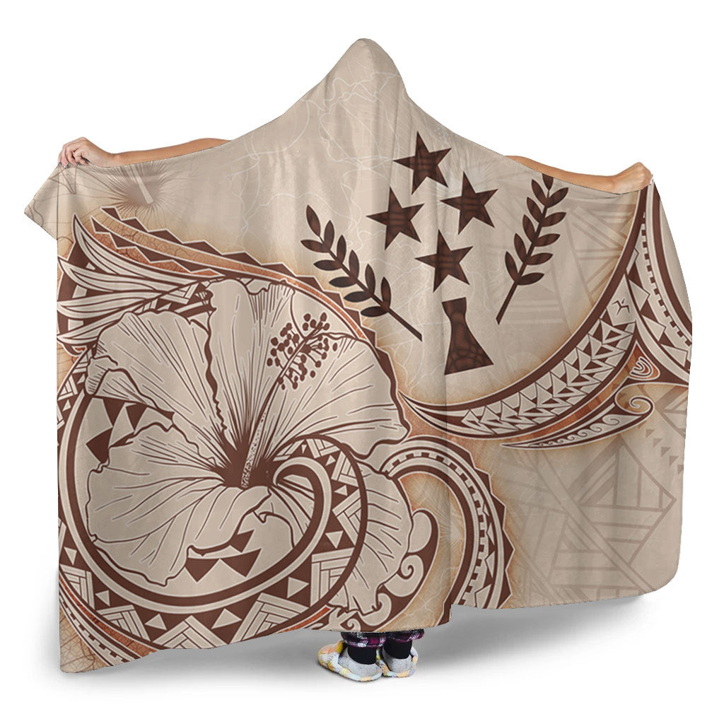 Kosrae Hooded Blanket Hibiscus Flower Vintage Style