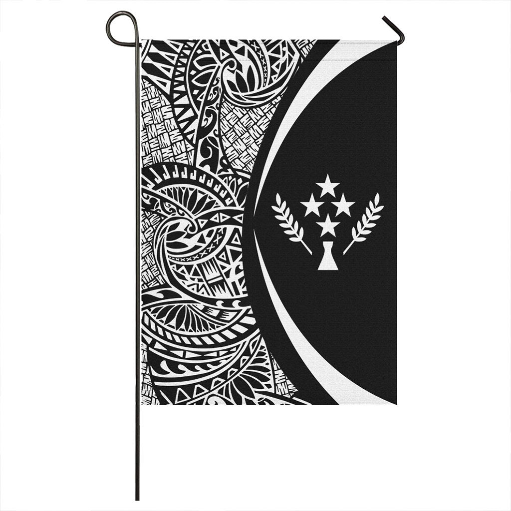 Kosrae Garden Flag Lauhala Circle White