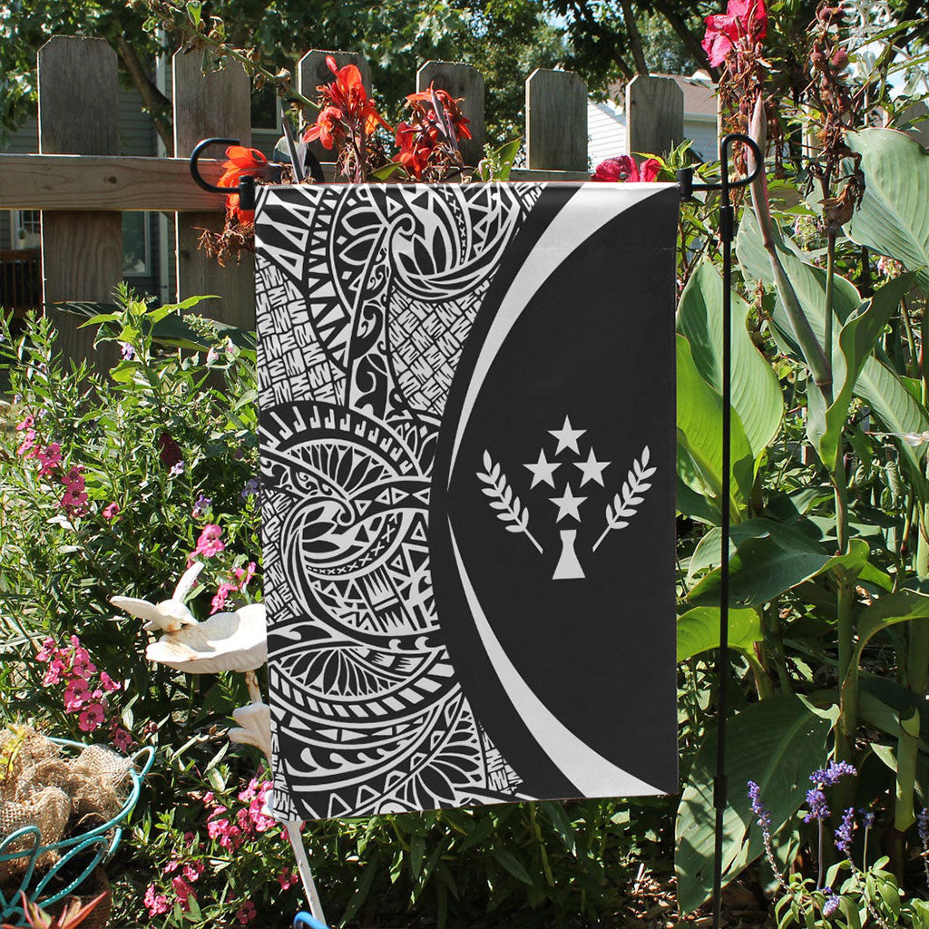 Kosrae Garden Flag Lauhala Circle White