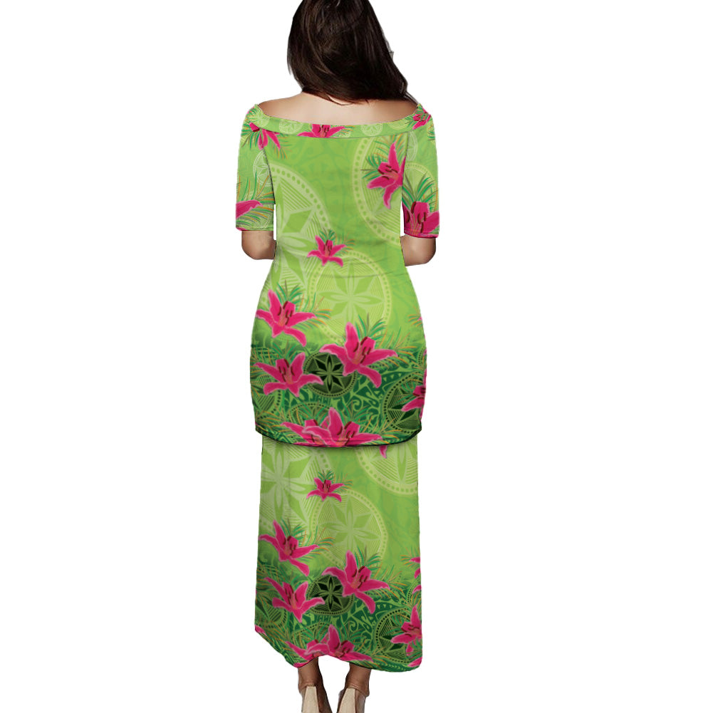 Guam Puletasi Lilies With Polynesian Pattern