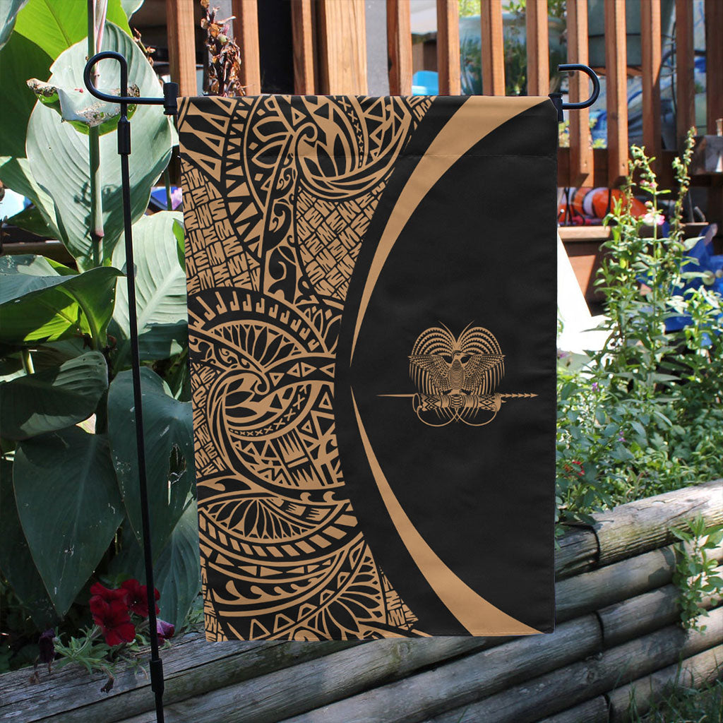 Papua New Guinea Garden Flag Lauhala Circle Gold