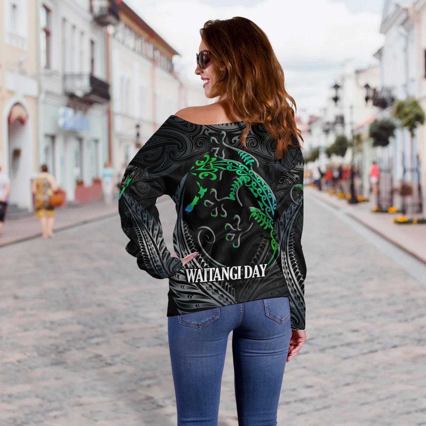 New Zealand Custom Personalised Off Shoulder Sweatshirt Waitangi Day Ethnic Lizard Maori Patterns