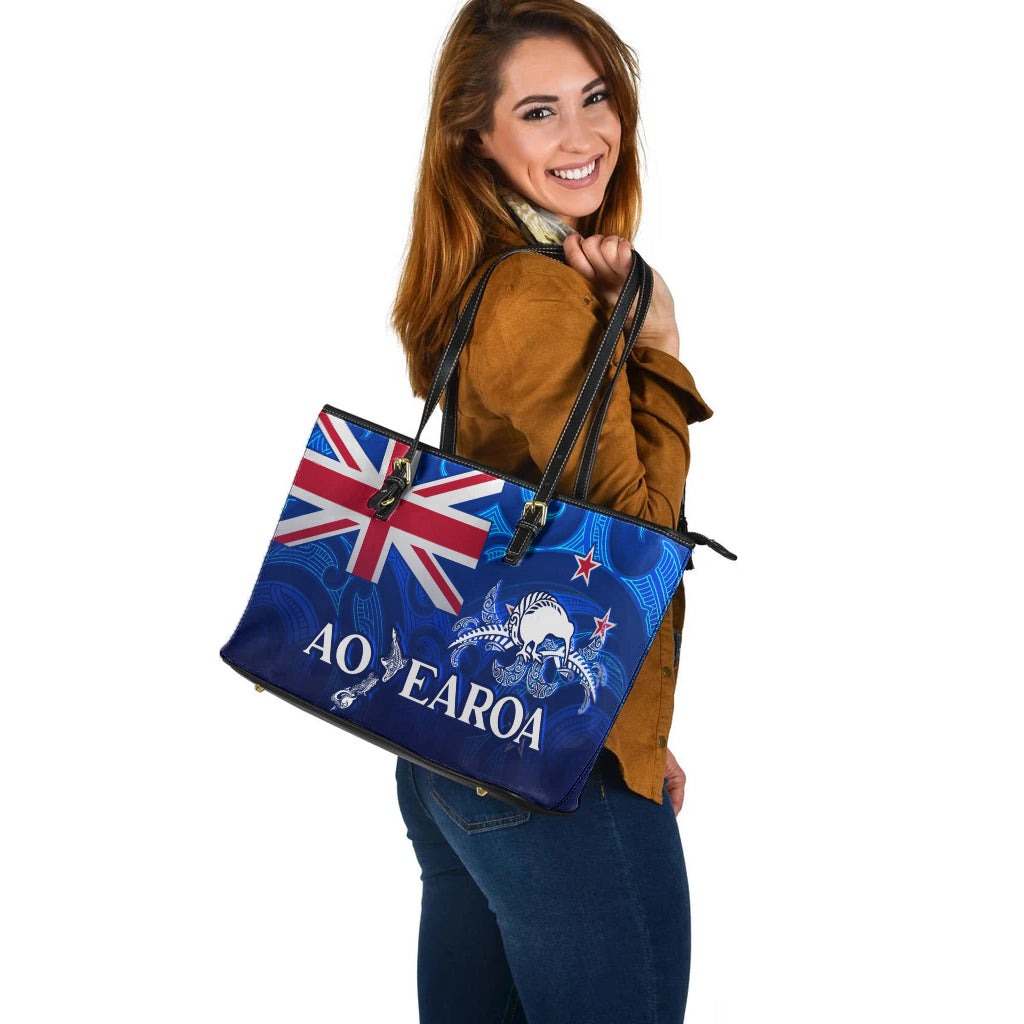 New Zealand Aotearoa Map Kiwi Bird Mascot Leather Totes