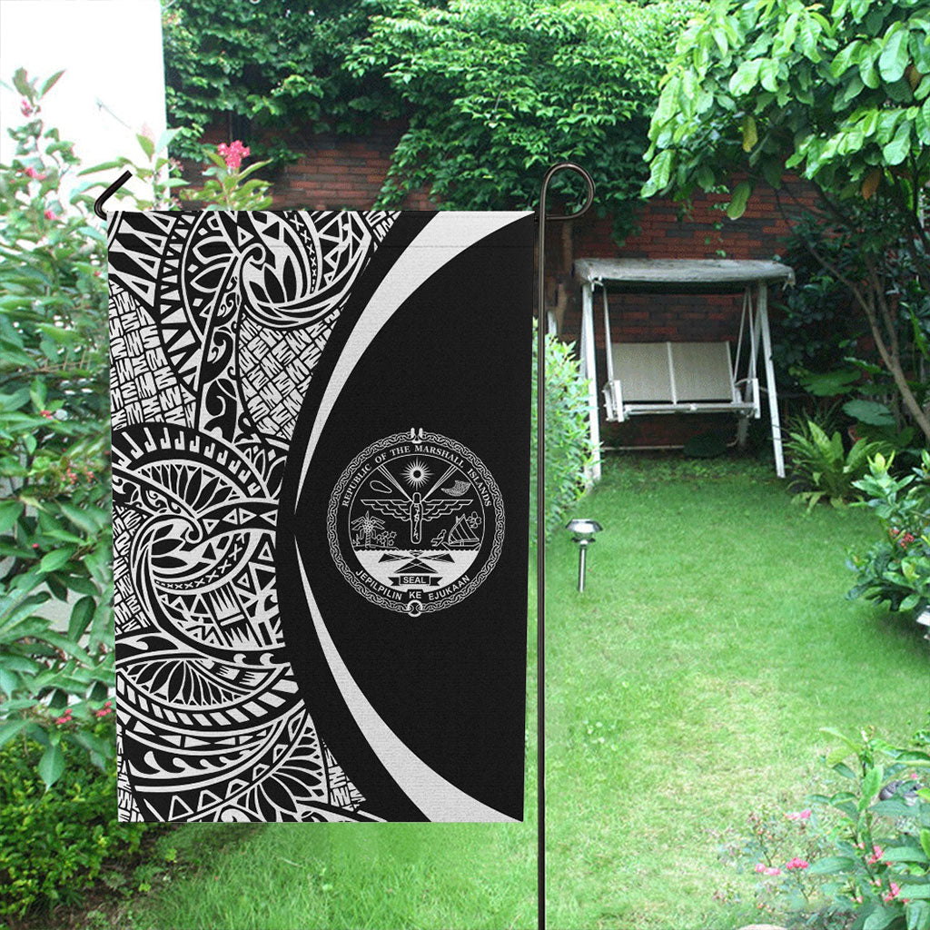 Marshall Islands Garden Flag Lauhala Circle White