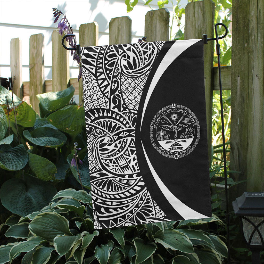 Marshall Islands Garden Flag Lauhala Circle White