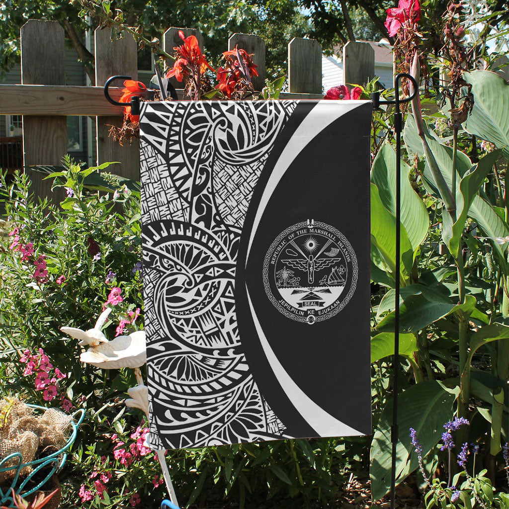 Marshall Islands Garden Flag Lauhala Circle White