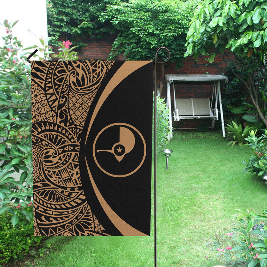 Yap State Garden Flag Lauhala Circle Gold