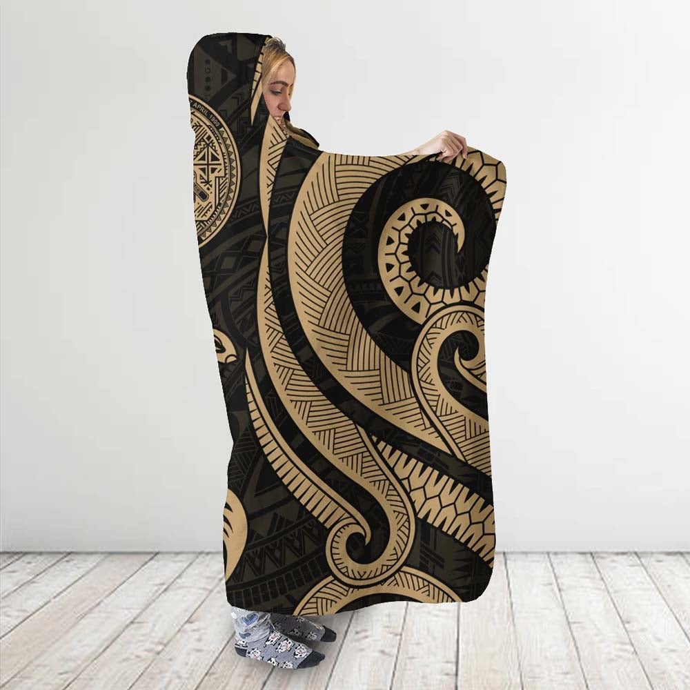 American Samoa Hooded Blanket - Gold Tentacle Turtle
