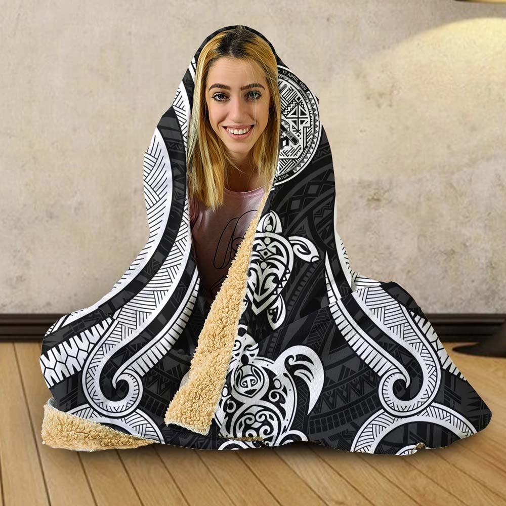 American Samoa Hooded Blanket - White Tentacle Turtle