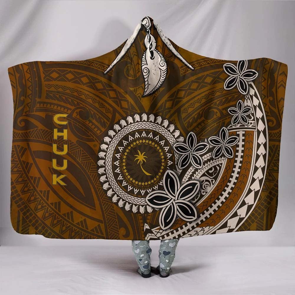 Chuuk Hooded Blanket - Polynesian Boar Tusk