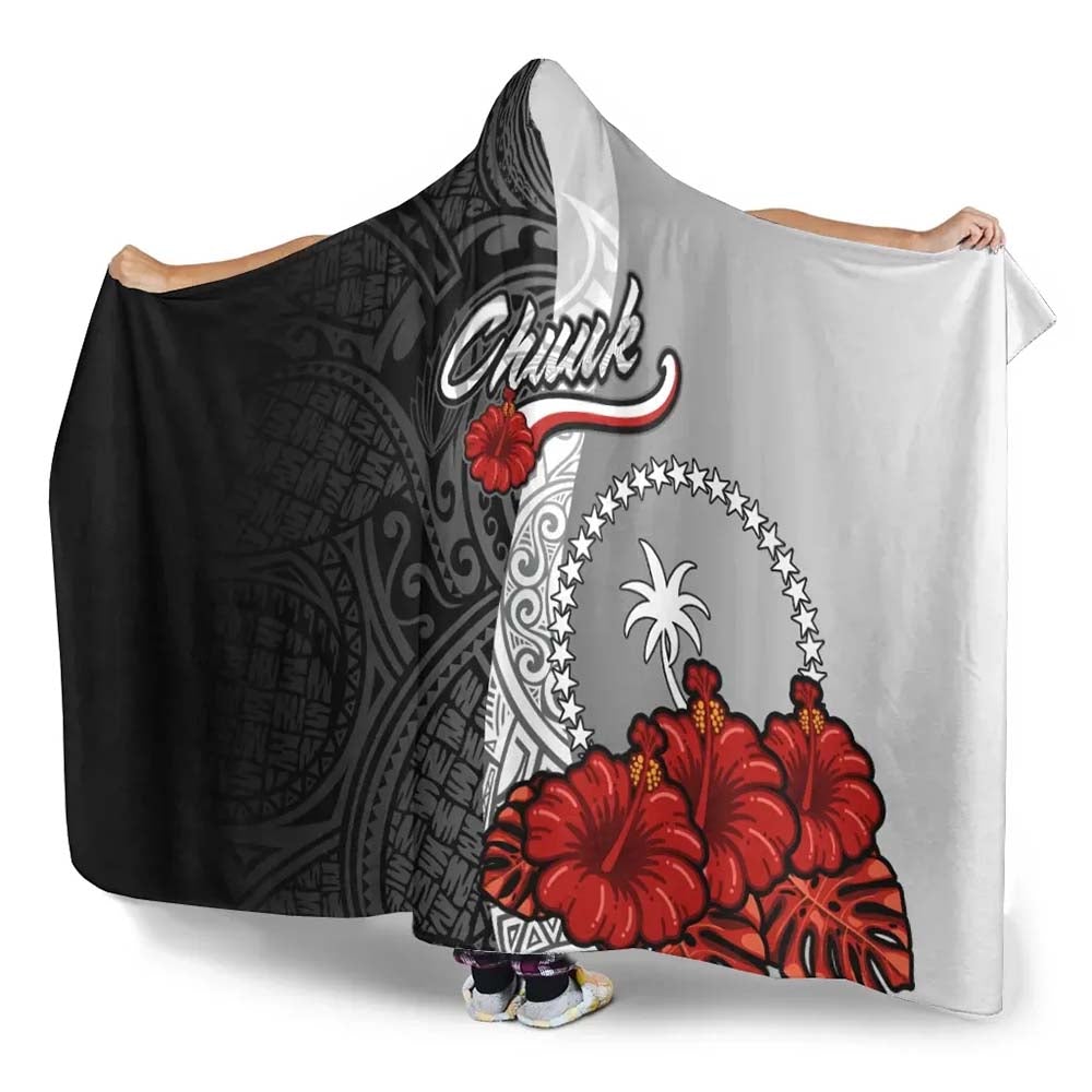 Chuuk Polynesian Hooded Blanket- Coat Of Arm With Hibiscus White
