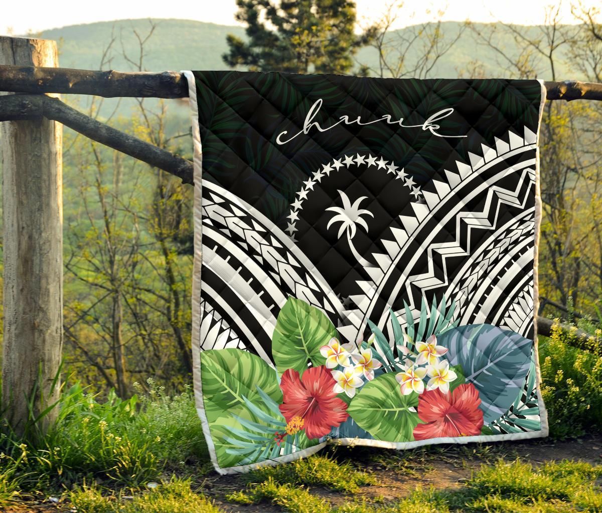 Chuuk Premium Quilt - Chuuk Coat of Arms & Polynesian Tropical Flowers White
