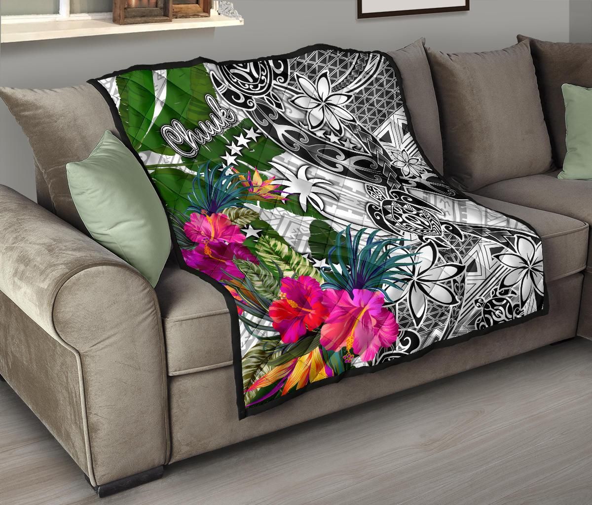Chuuk Premium Quilt White - Turtle Plumeria Banana Leaf