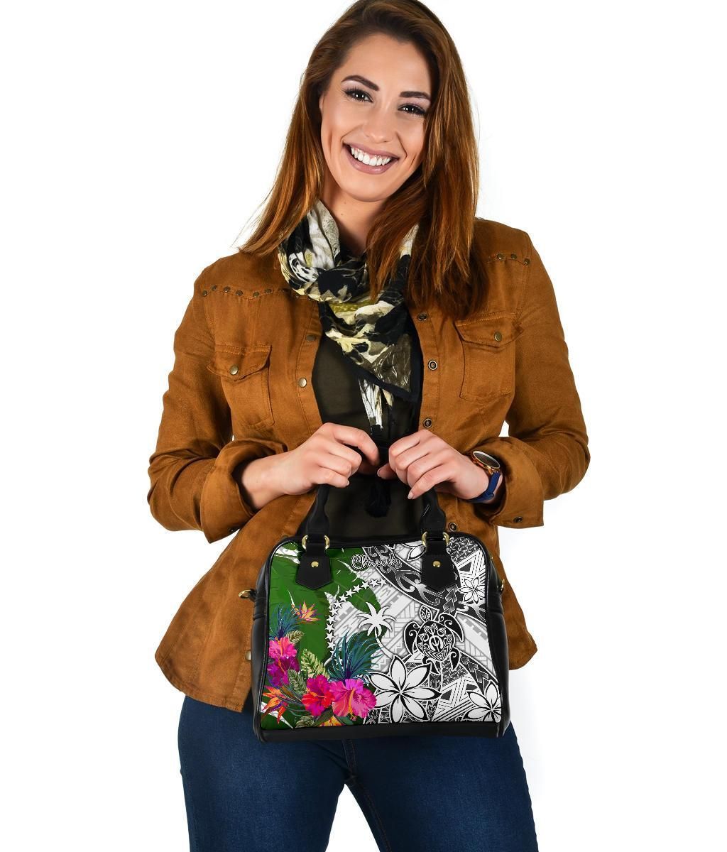 Chuuk Shoulder Handbag White - Turtle Plumeria Banana Leaf