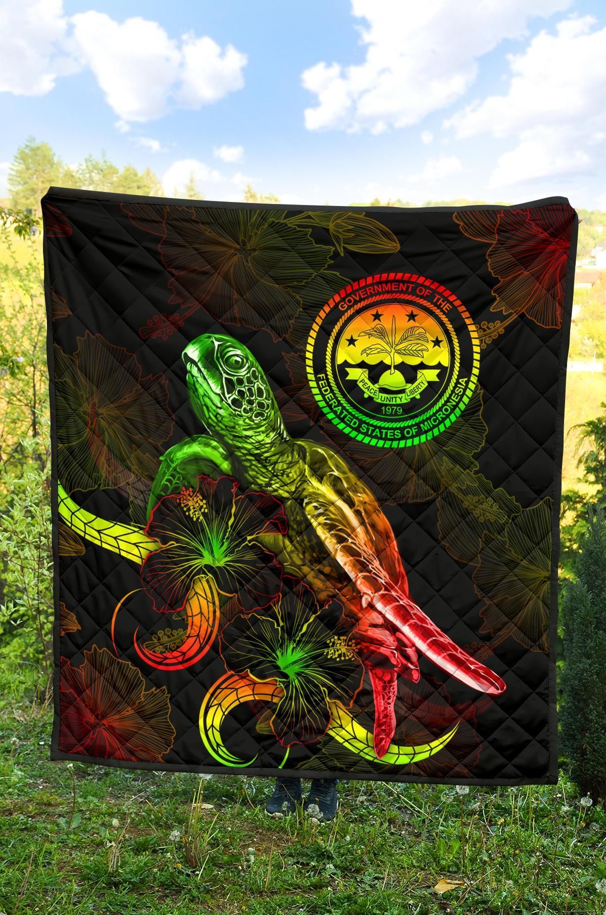 Federated States of Micronesia Polynesian Premium Quilt - Turtle With Blooming Hibiscus Reggae