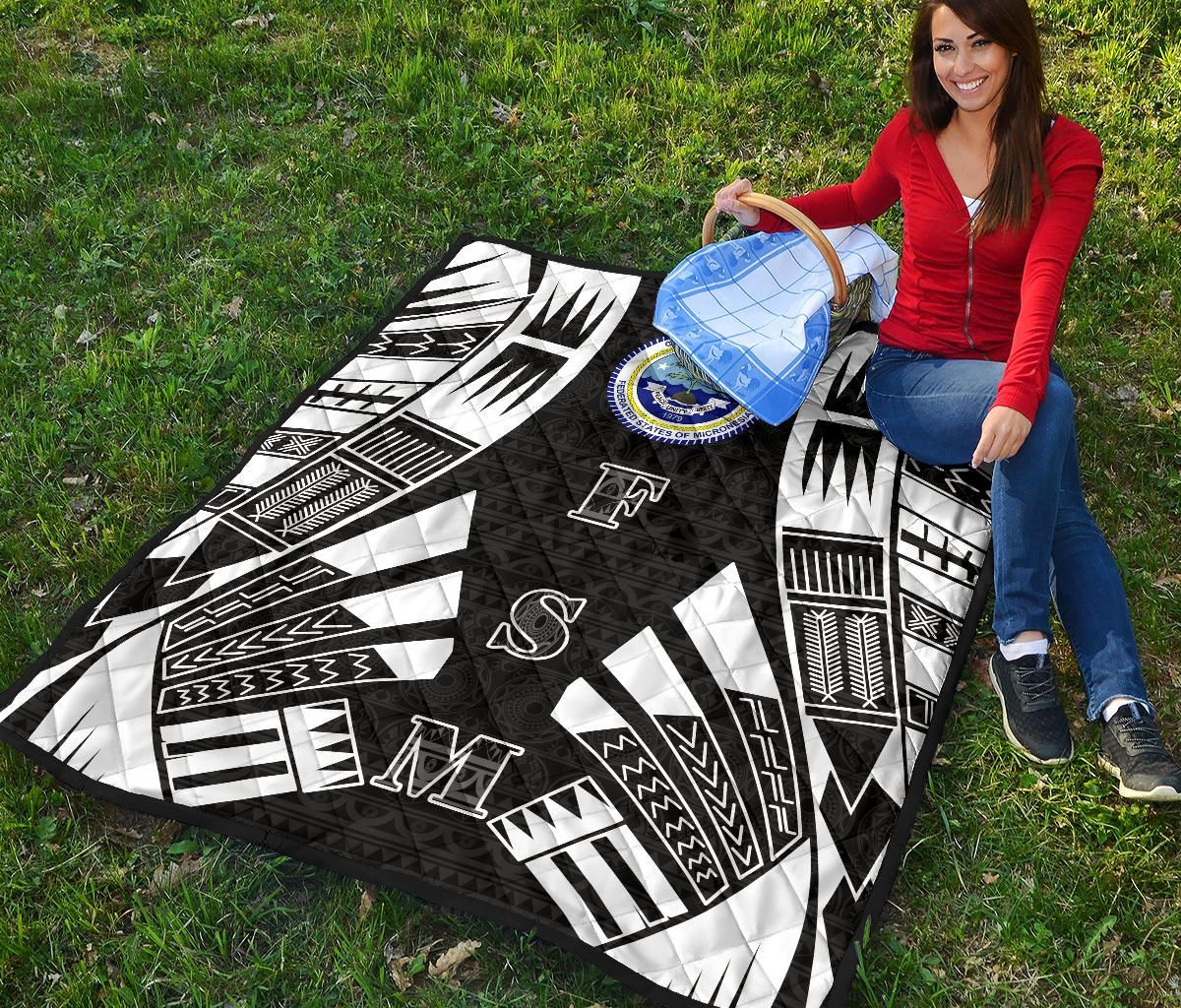 Federated States Of Micronesia Premium Quilt - Federated States Of Micronesia Seal Polynesian White Tattoo (Black)