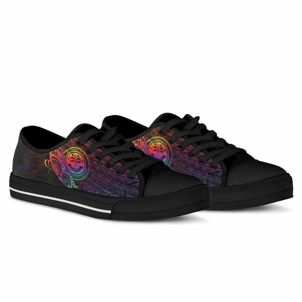 Federated States of Micronesia Low Top Shoes - Butterfly Polynesian Style