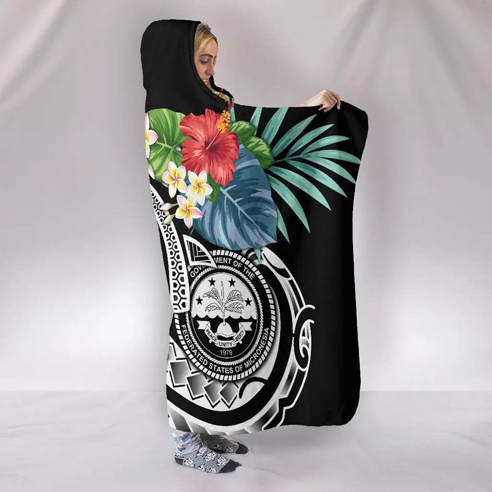 Federated States Of Micronesia Polynesian Hooded Blanket - Summer Plumeria (Black)
