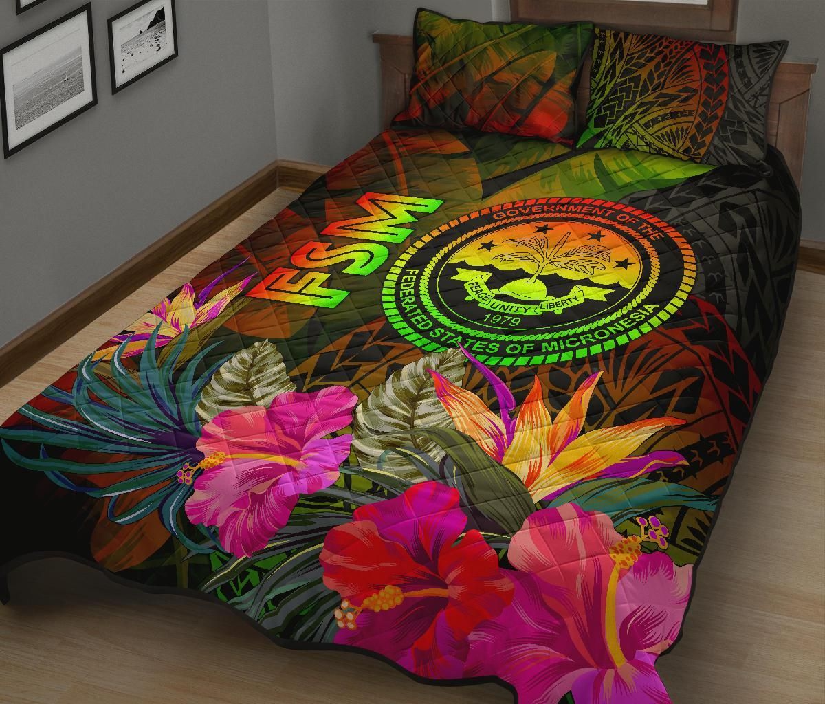 Federated States of Micronesia Polynesian Quilt Bed Set - Hibiscus and Banana Leaves