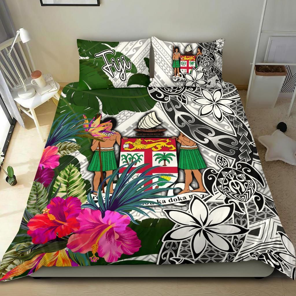 Fiji Bedding Set White - Turtle Plumeria Banana Leaf Crest
