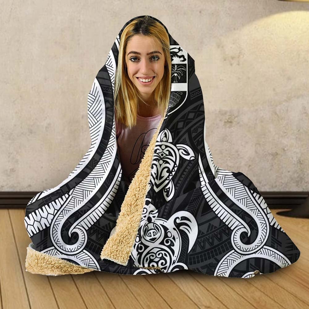 Fiji Hooded Blanket - White Tentacle Turtle