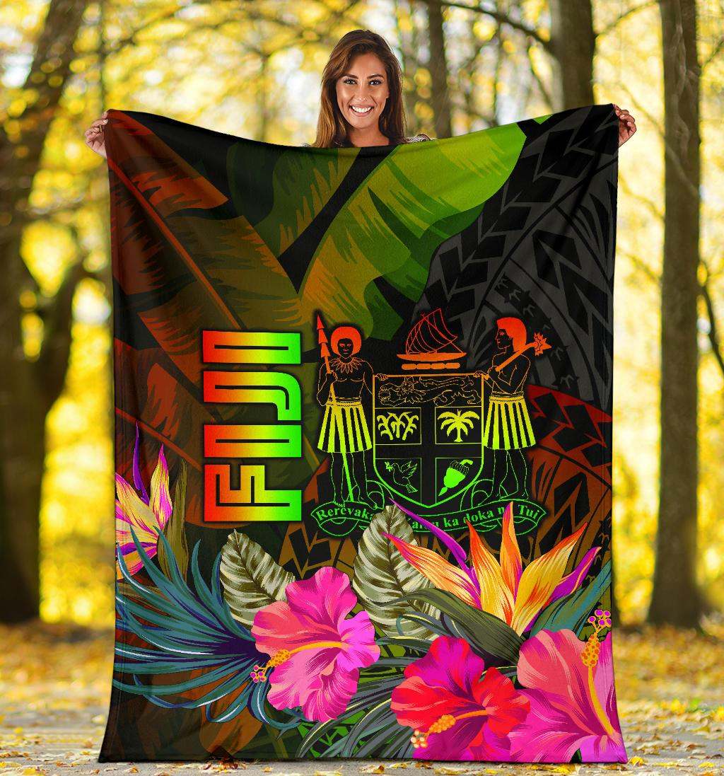 Fiji Polynesian Premium Blanket  -  Hibiscus and Banana Leaves