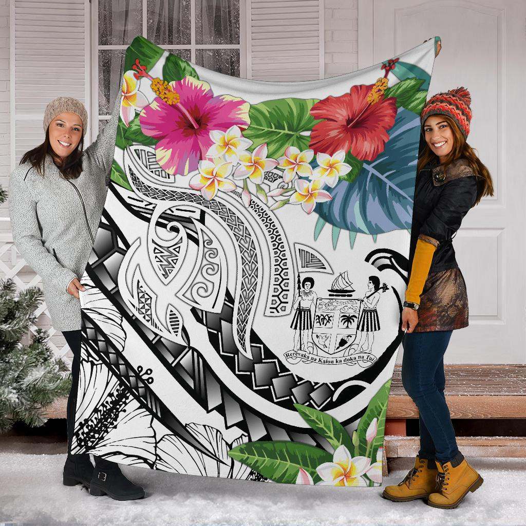 Fiji Polynesian Premium Blanket - Summer Plumeria (White)