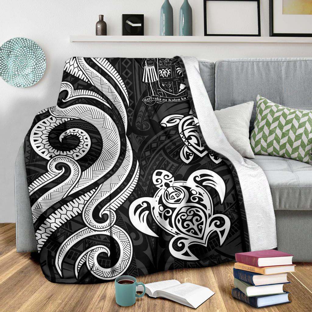 Fiji Polynesian Premium Blanket - White Tentacle Turtle Crest