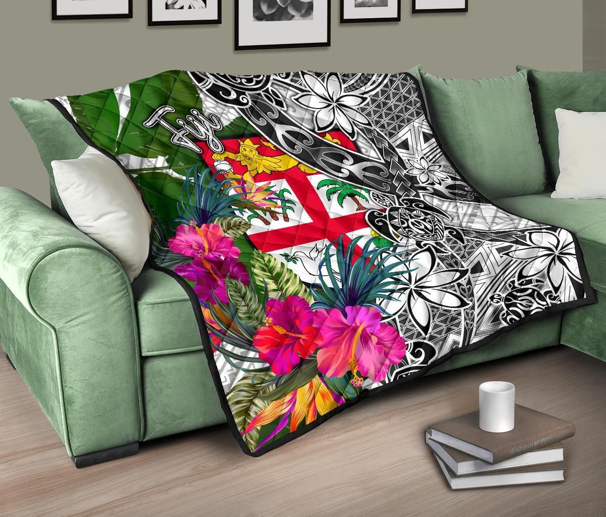 Fiji Premium Quilt White - Turtle Plumeria Banana Leaf