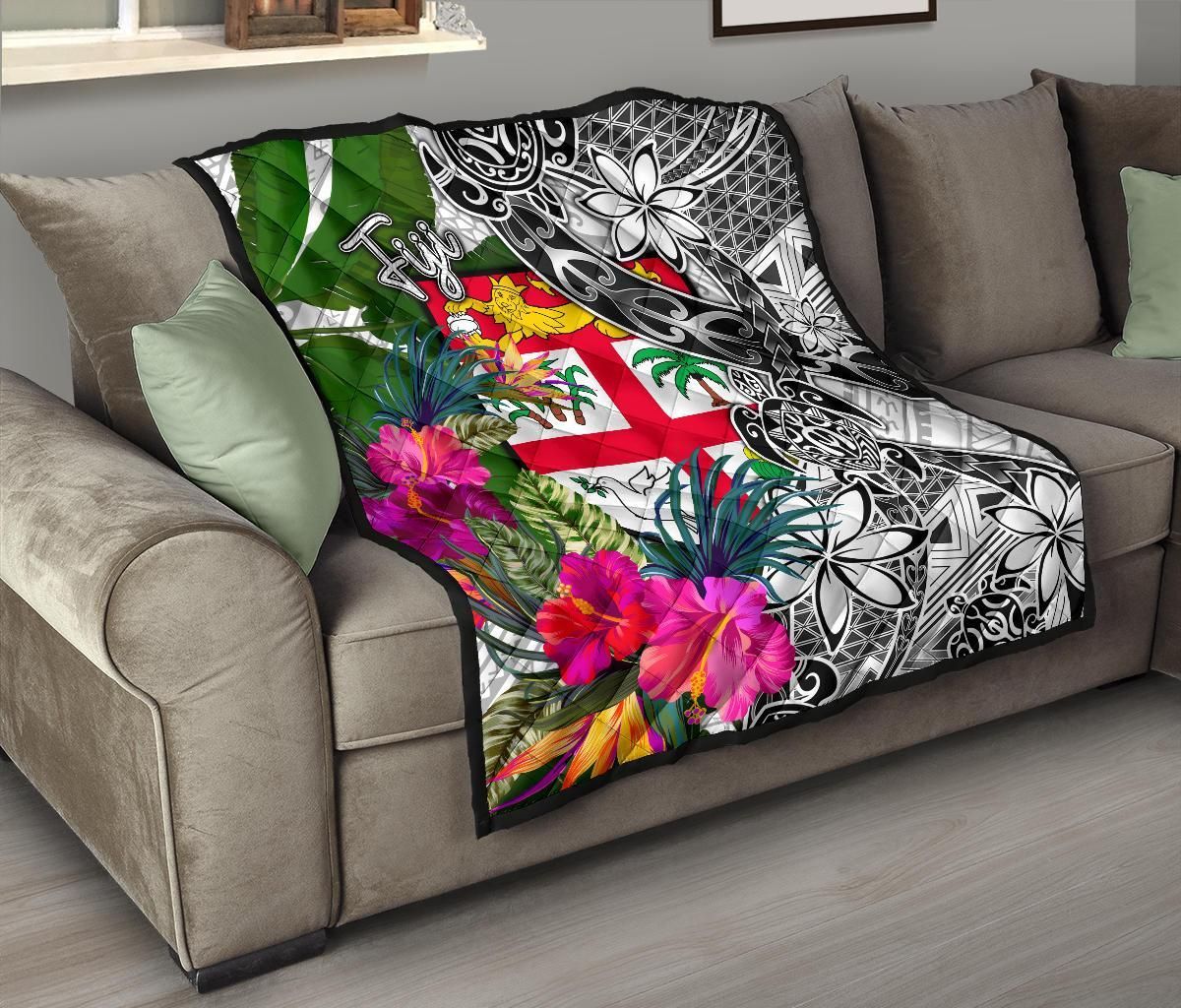Fiji Premium Quilt White - Turtle Plumeria Banana Leaf