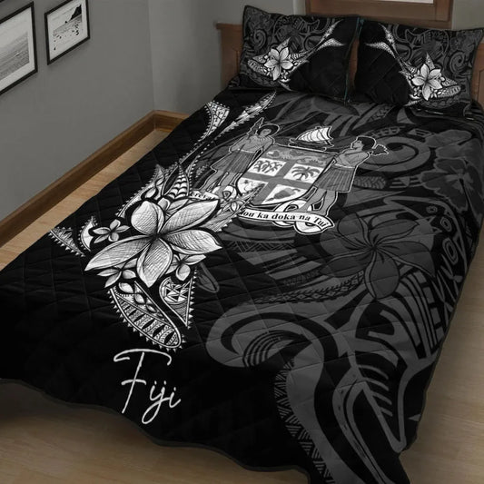 Fiji Quilt Bed Set - Fish With Plumeria Flowers Style