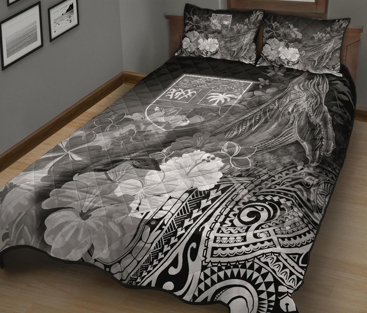 Fiji Quilt Bed Set - Humpback Whale with Tropical Flowers (White)