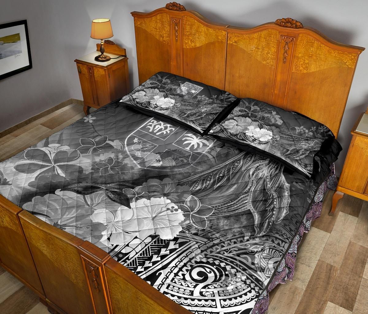 Fiji Quilt Bed Set - Humpback Whale with Tropical Flowers (White)