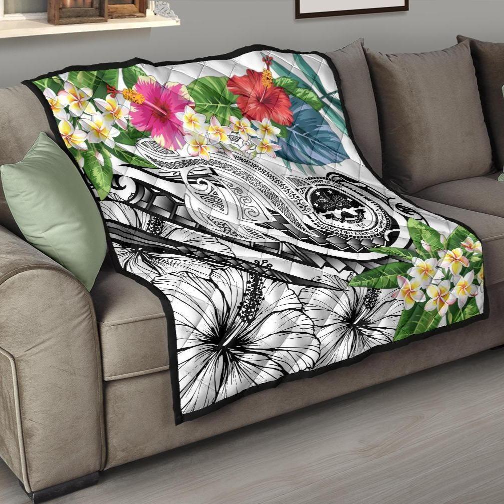 FSM Polynesian Premium Quilt - Summer Plumeria (White)