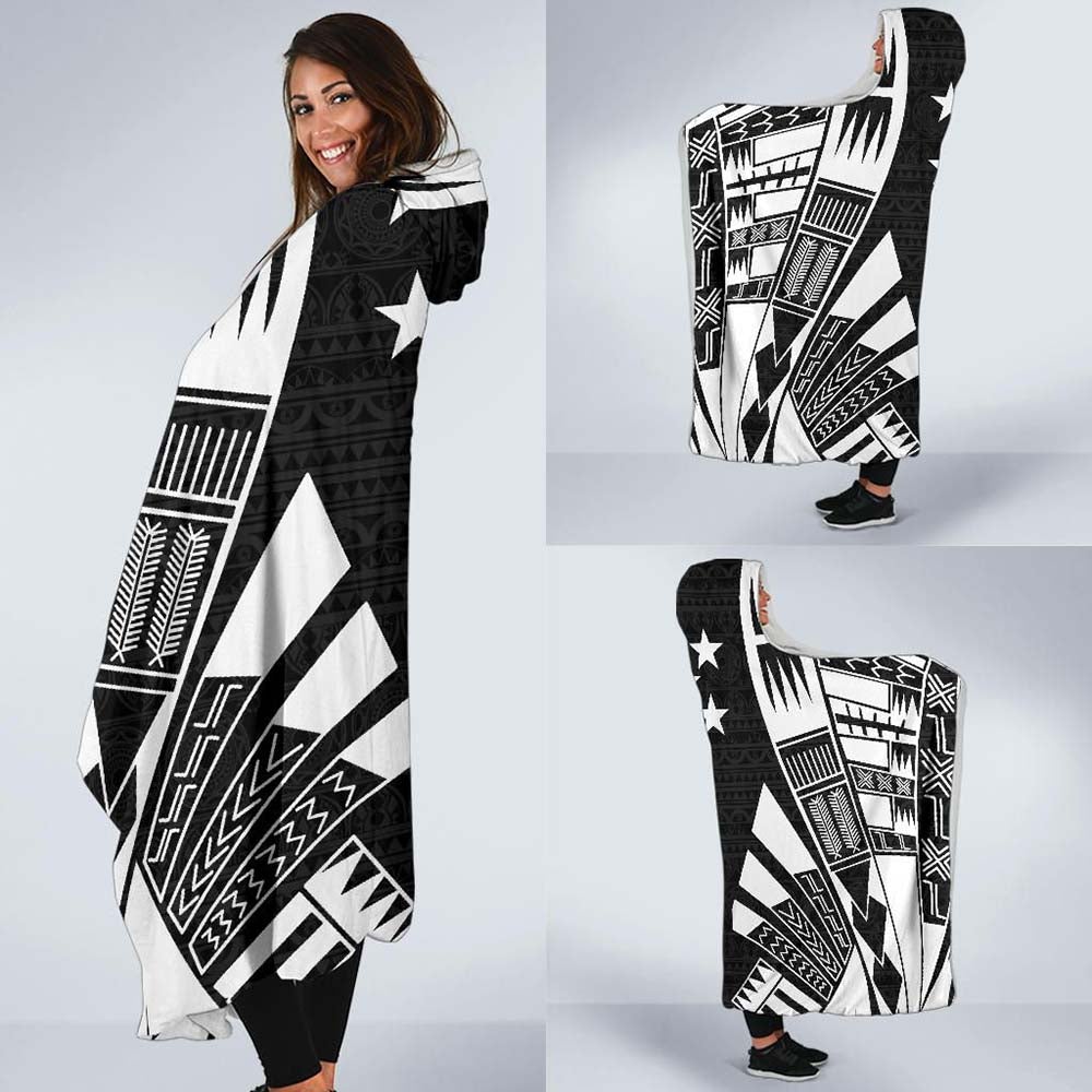 Gambier Islands Hooded Blanket - Polynesian Tattoo Black