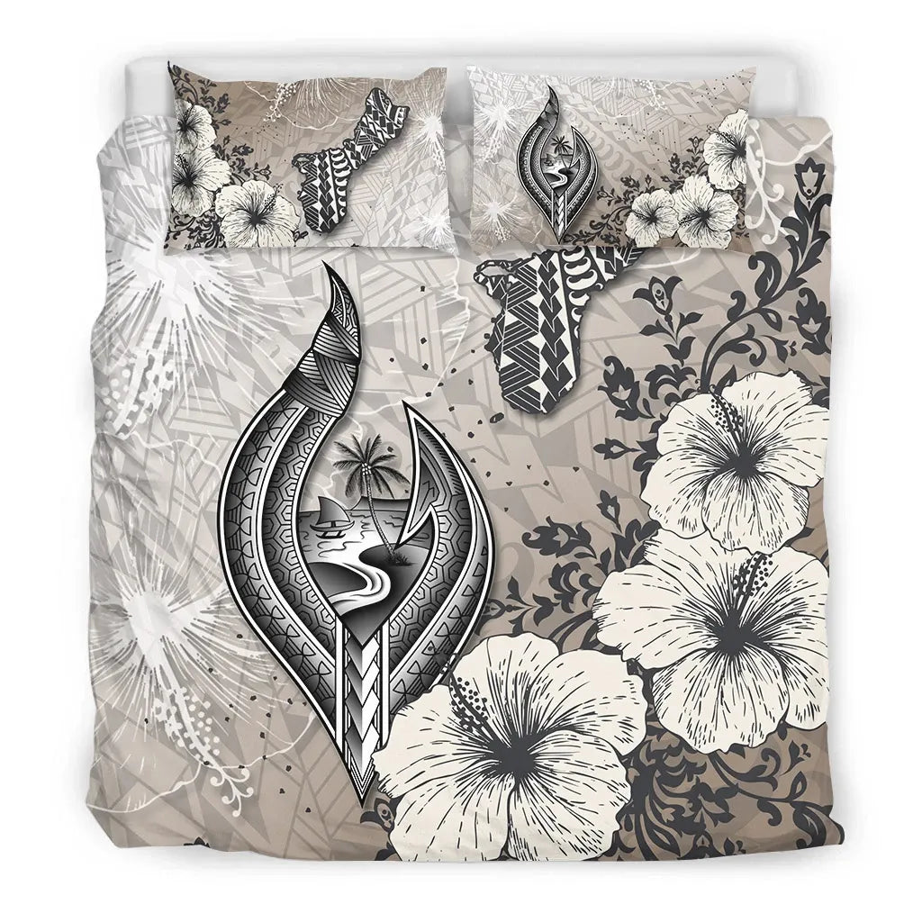 Guam Bedding Set - Vintage Luxury Floral Style