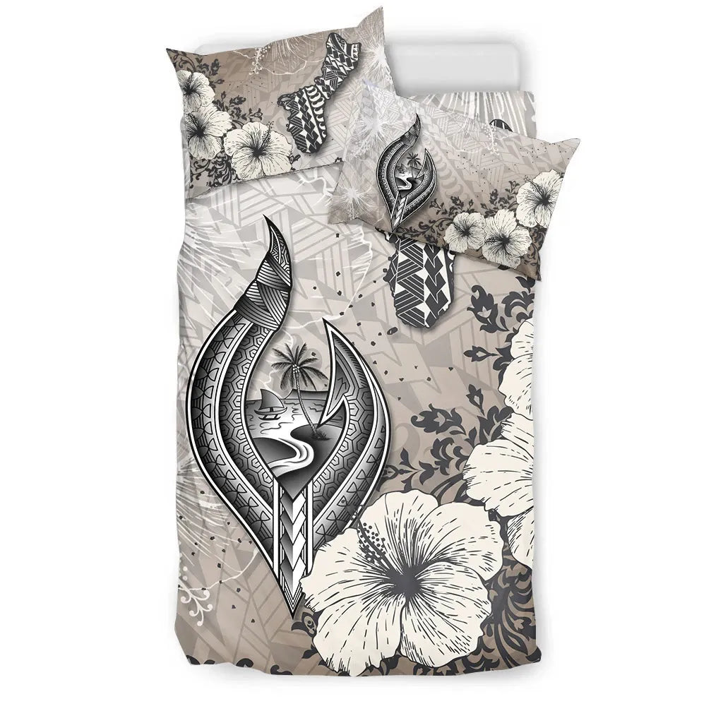 Guam Bedding Set - Vintage Luxury Floral Style