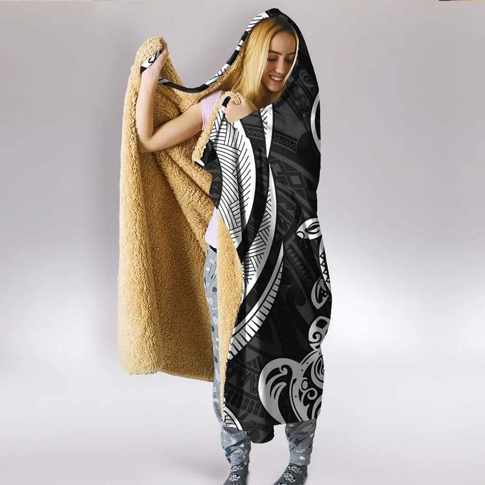 Guam Hooded Blanket - White Tentacle Turtle