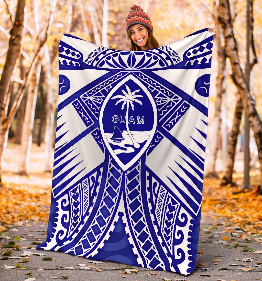 Guam Polynesian Premium Blanket - Guam White Seal with Polynesian Tattoo Ver 02