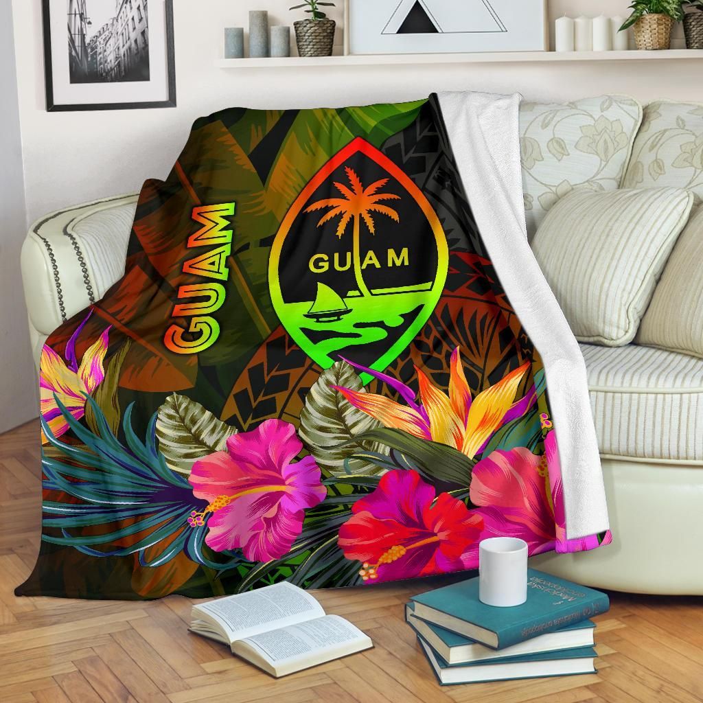 Guam Polynesian Premium Blanket -  Hibiscus and Banana Leaves